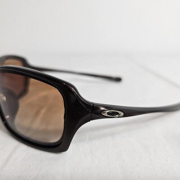 Oakley Sunglasses Break Up Brown/Burgandy Square Frames with Brown Lenses